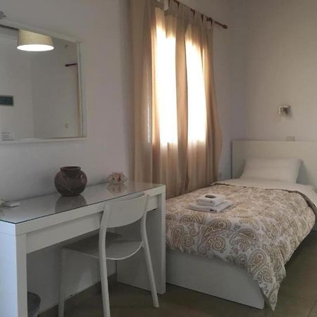 Bed and Breakfast Sifis Loutro Esterno foto