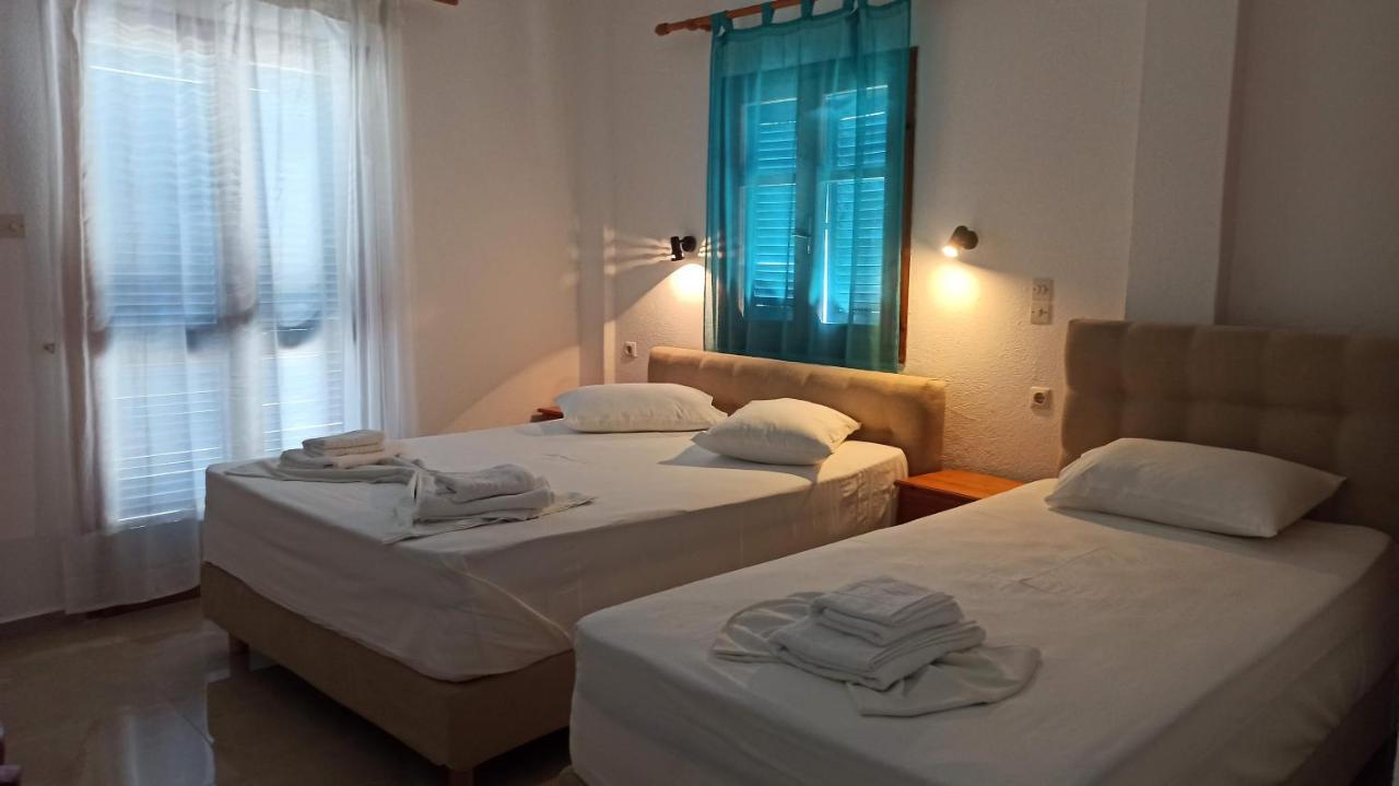 Bed and Breakfast Sifis Loutro Esterno foto