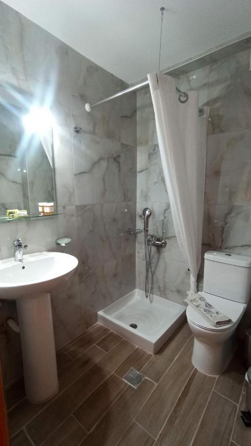Bed and Breakfast Sifis Loutro Esterno foto
