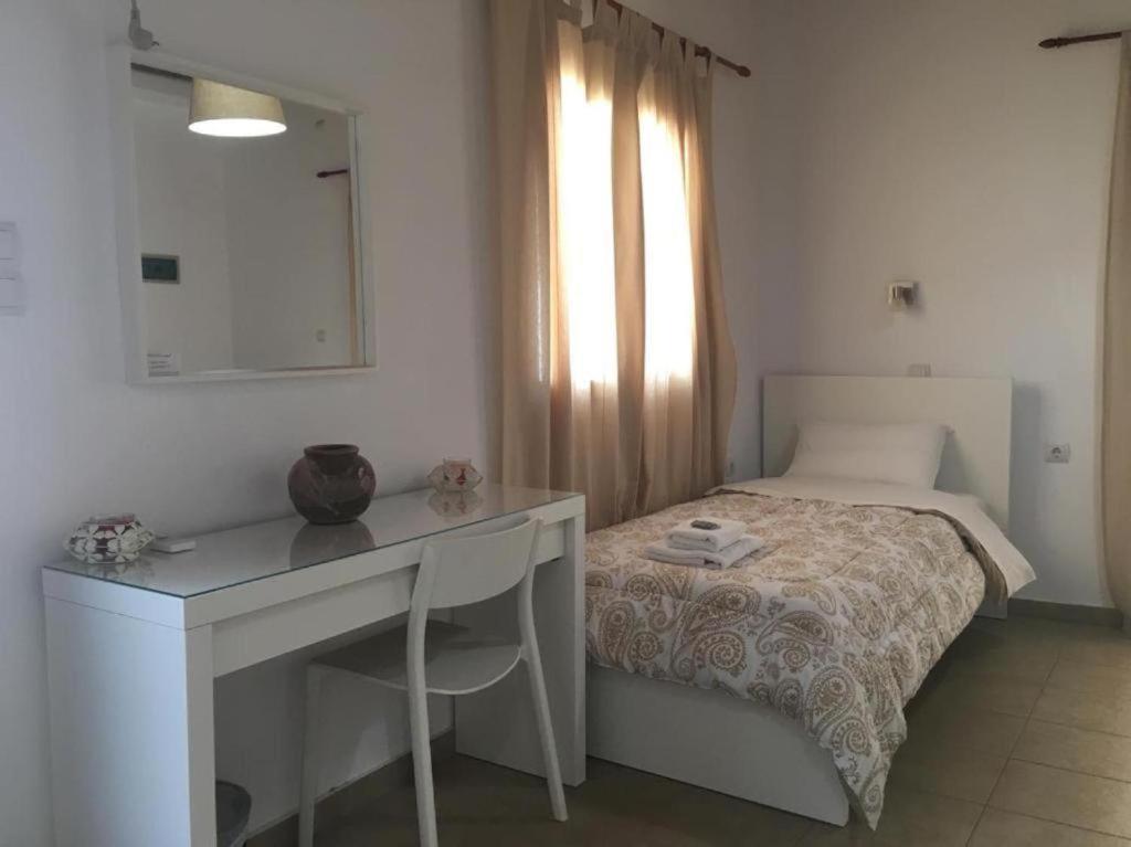 Bed and Breakfast Sifis Loutro Esterno foto